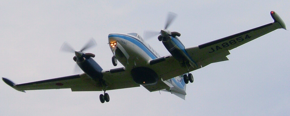 写真画像　ビーチクラフトB200T(Beechcraft B200T) JA8854