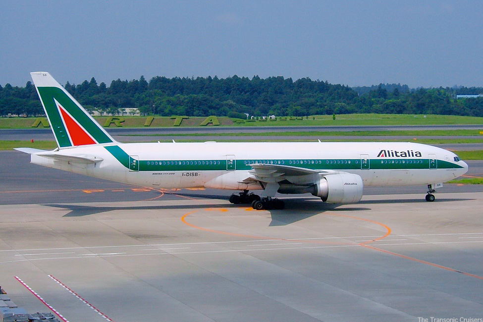 写真画像　アリタリア航空(Alitalia)AZ AZA　ボーイング777-200ER(Boeing777-200ER) I-DISB